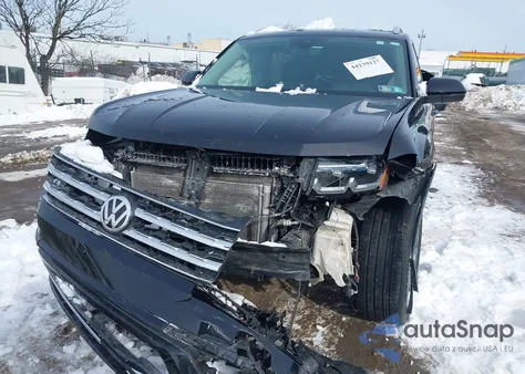 2019 Volkswagen Atlas 3.6L V6 Se W/Technology R-Line из США, поврежденный, VIN 1V2XR2CA0KC592441